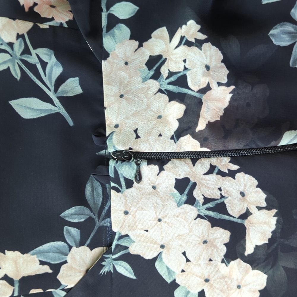 Show Me Your Mumu Calypso Ruffle Dress Size Large Black Floral Tiered - Picture 4 of 5